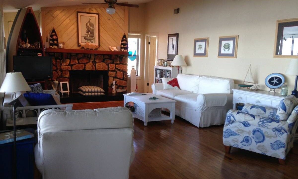 Photo of Livingroom in Alligator Point