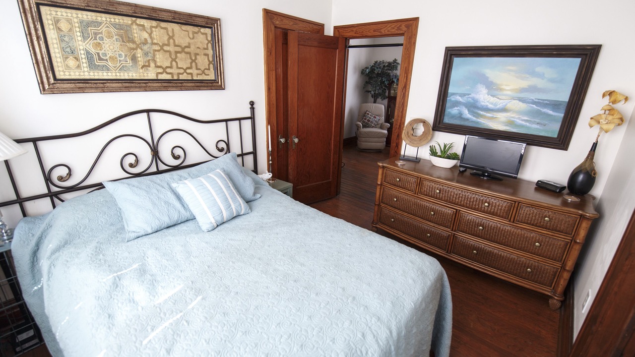 Photo of Bedroom in Foley