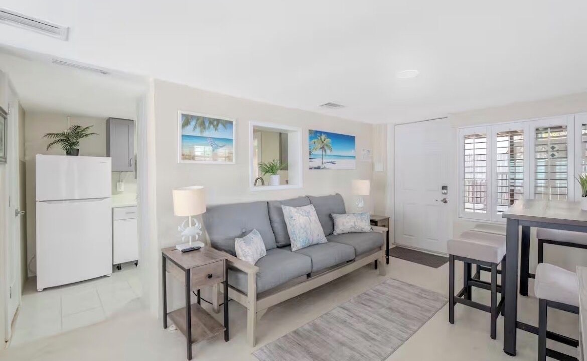 Photo of Livingroom in Fort Myers Beach