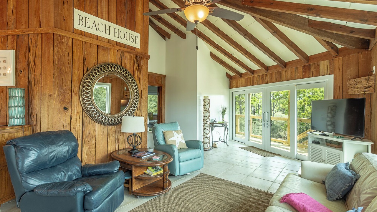 Photo of Livingroom in Sea Palm Village