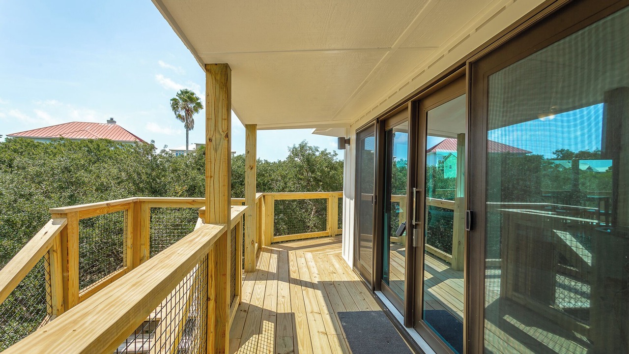 Photo of Patio Balcony in Sea Palm Village
