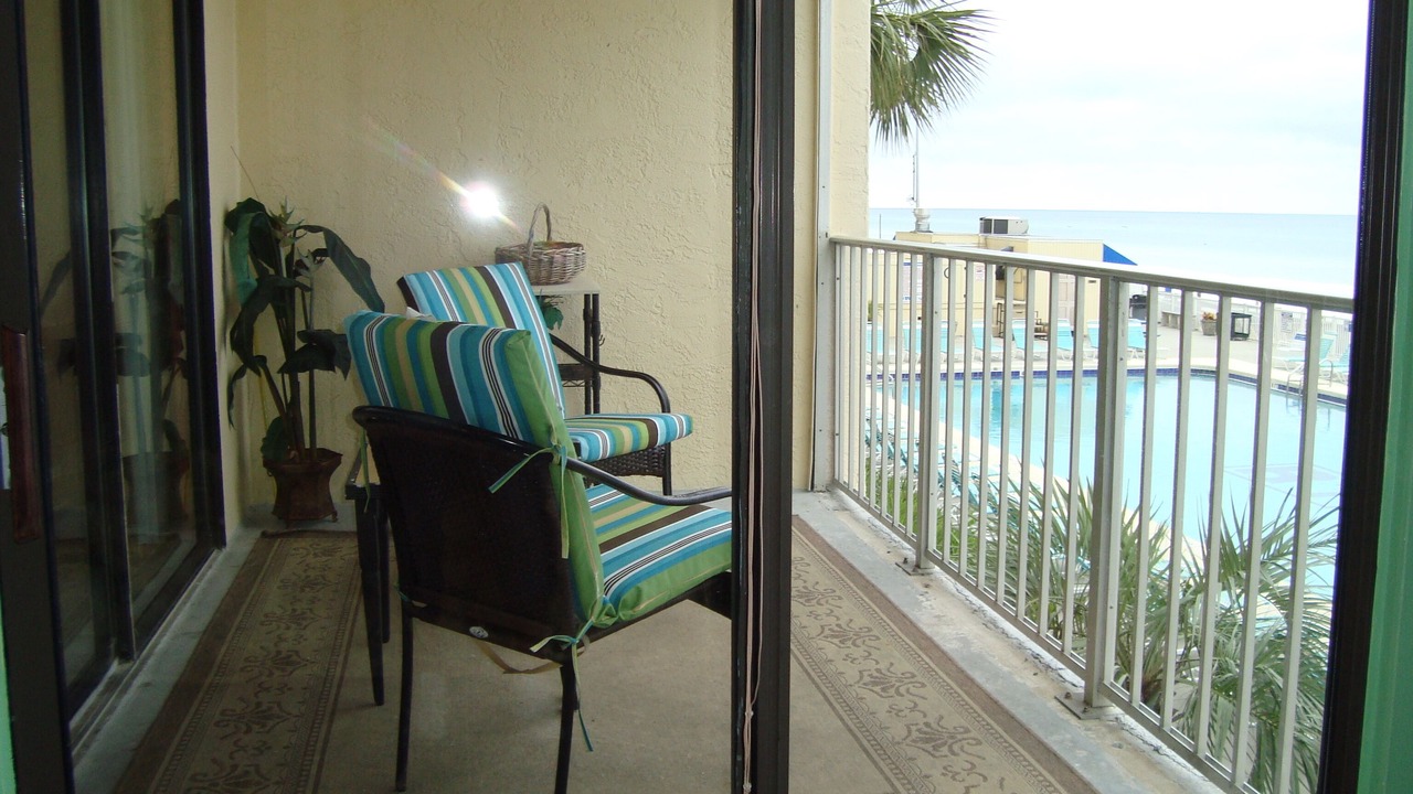 Photo of Patio Balcony in Biltmore Beach
