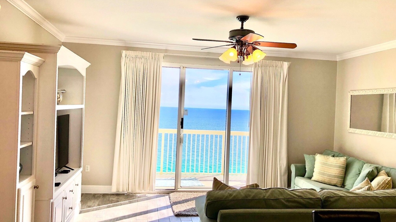 Photo of Livingroom in Miramar Beach