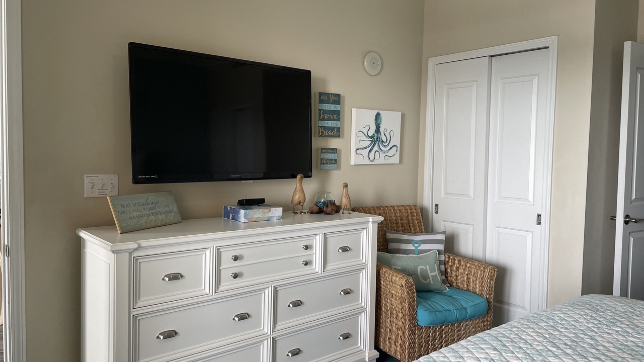 Photo of Bedroom in Upper Grand Lagoon