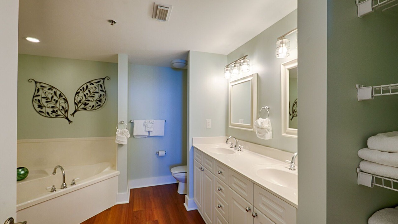 Photo of Bathroom in Fort Walton Beach - Destin