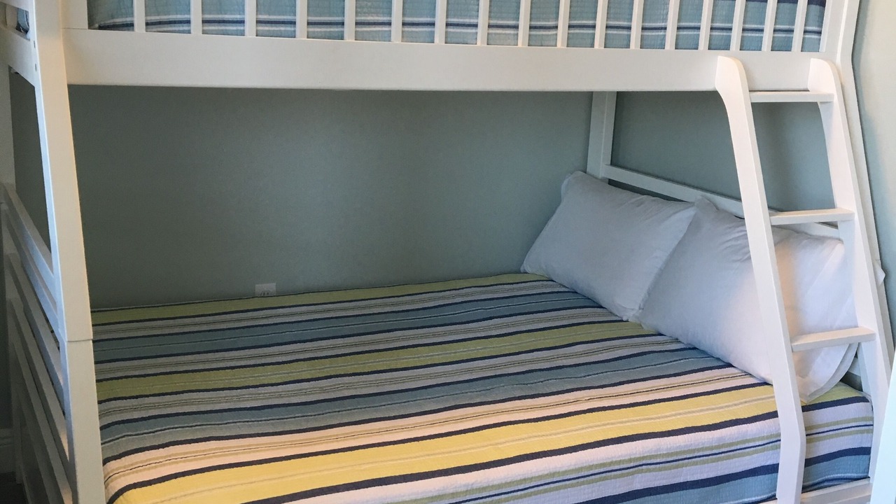 Photo of Bedroom in Miramar Beach