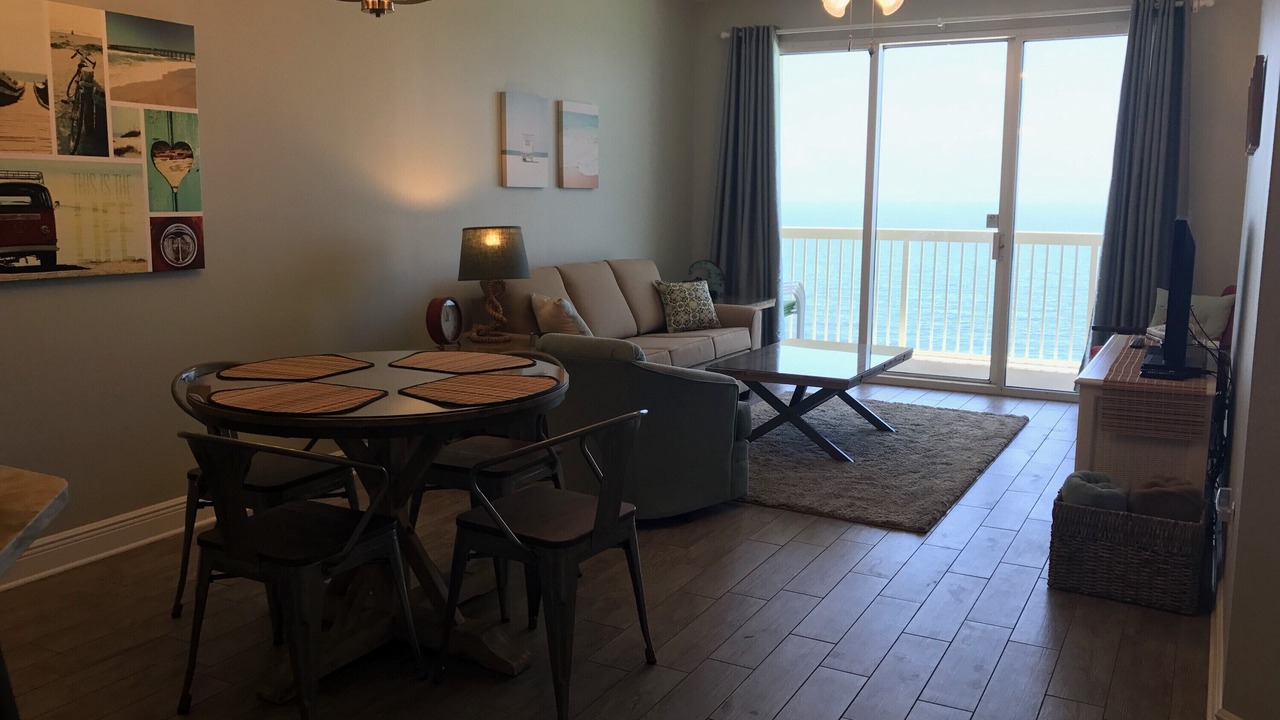 Photo of Livingroom in Miramar Beach