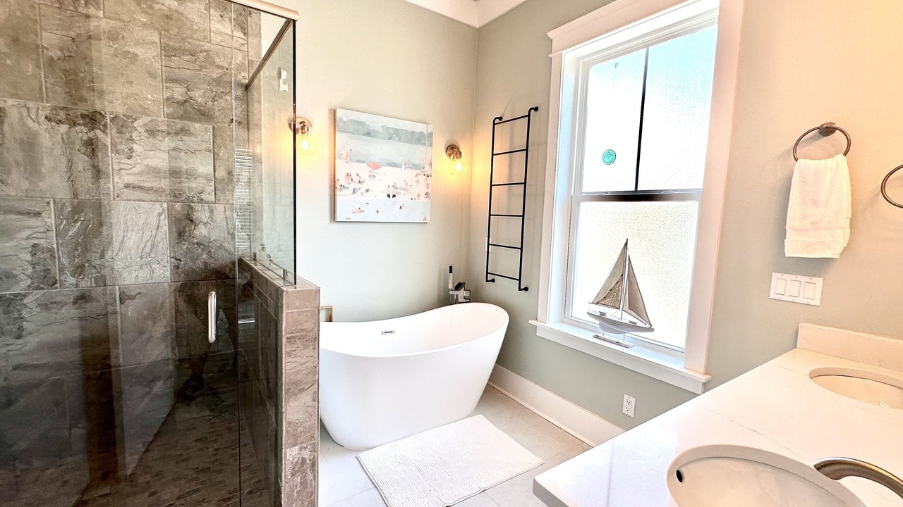 Photo of Bathroom in Navarre Beach