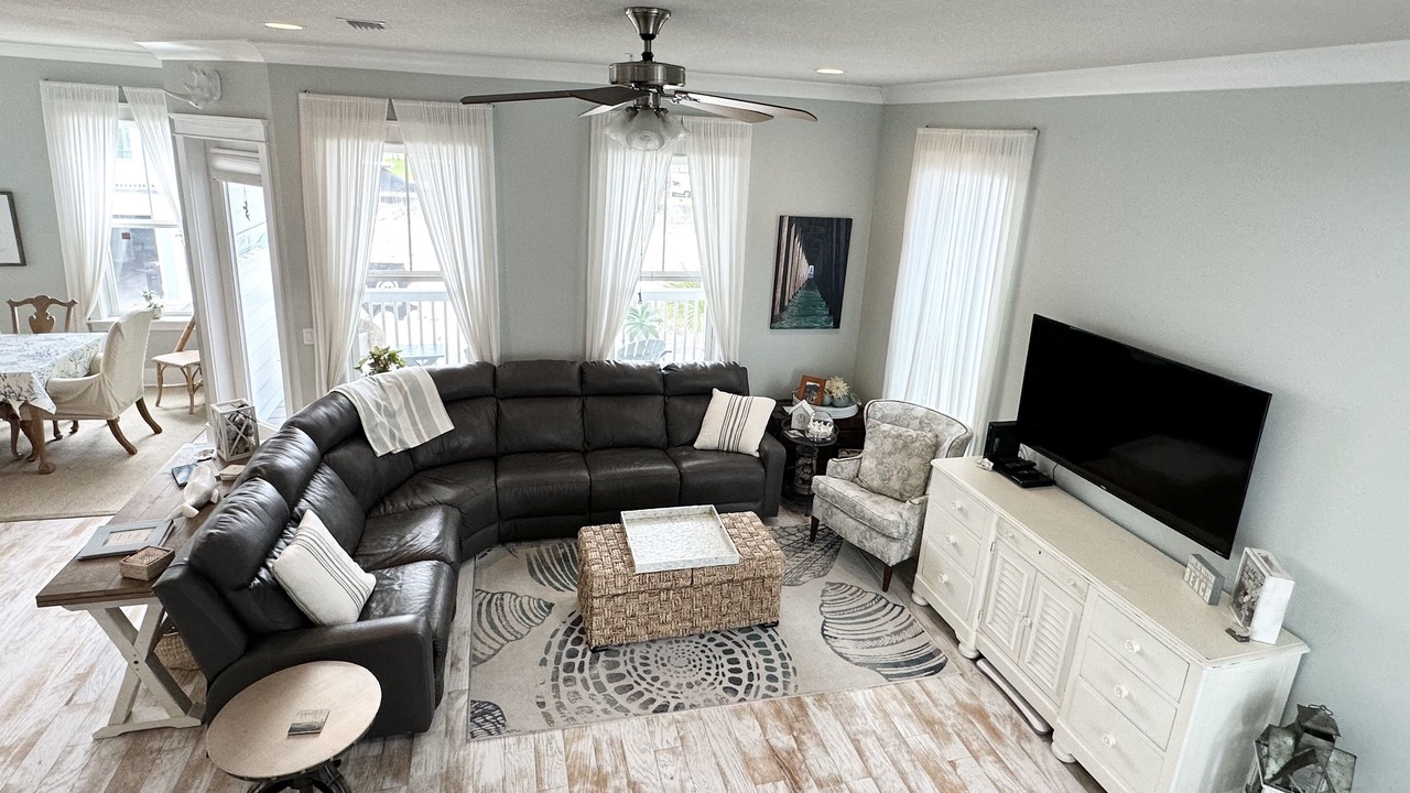 Photo of Livingroom in Navarre Beach