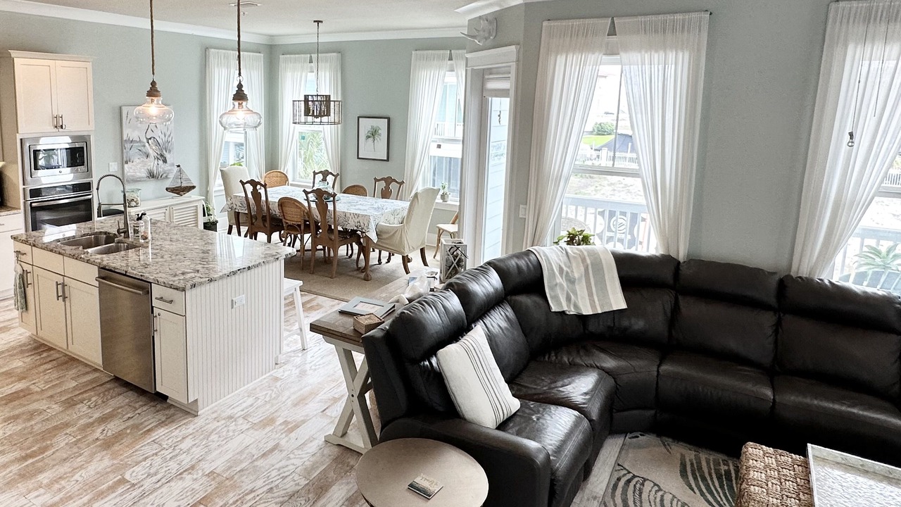 Photo of Livingroom in Navarre Beach