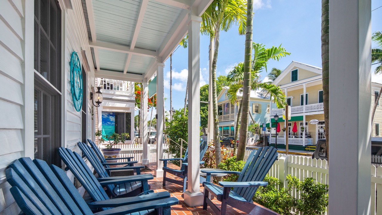 Photo of Outdoor in Uptown - Upper Duval
