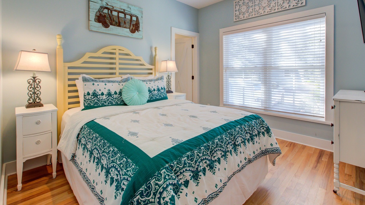 Photo of Bedroom in Seacrest