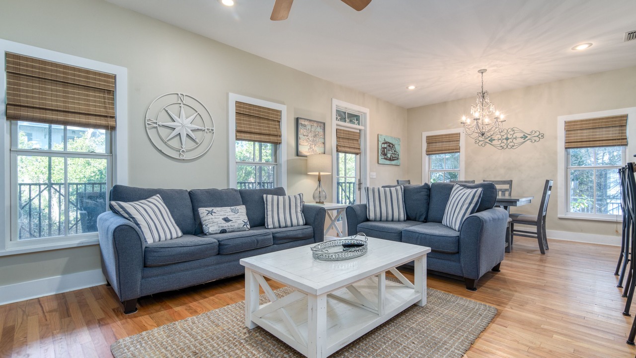 Photo of Livingroom in Seacrest