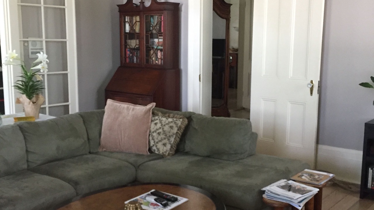 Photo of Livingroom in Esplanade Ridge