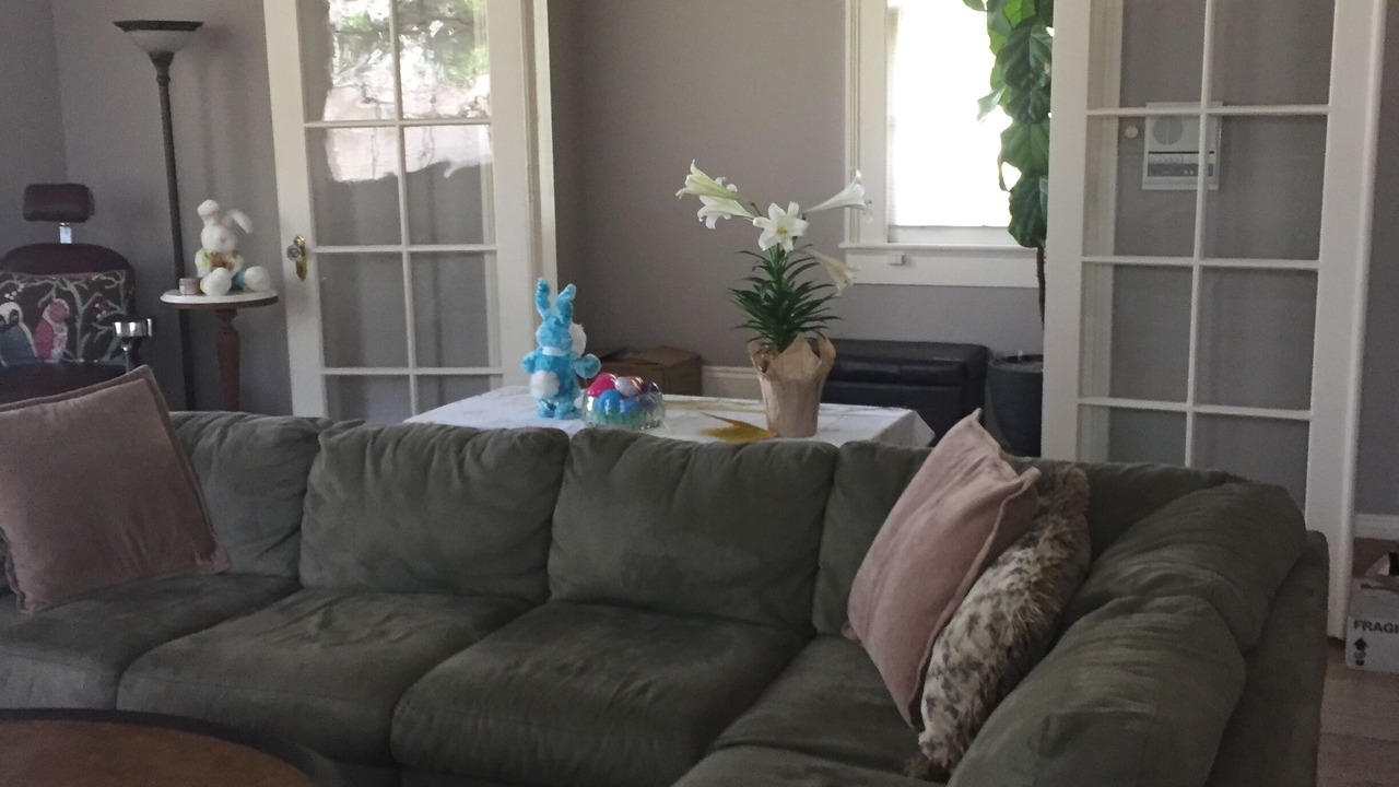Photo of Livingroom in Esplanade Ridge