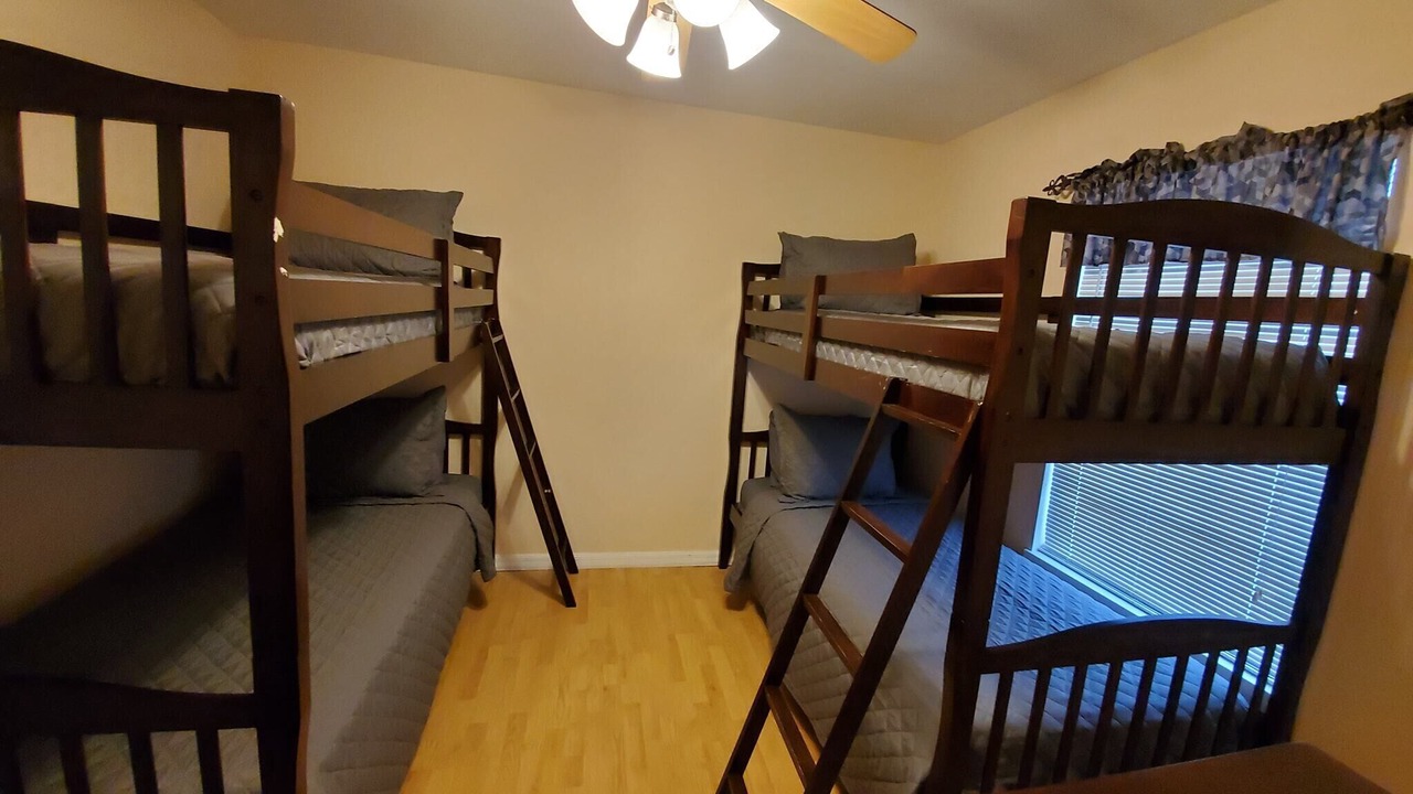 Photo of Bedroom in Shoreline Park