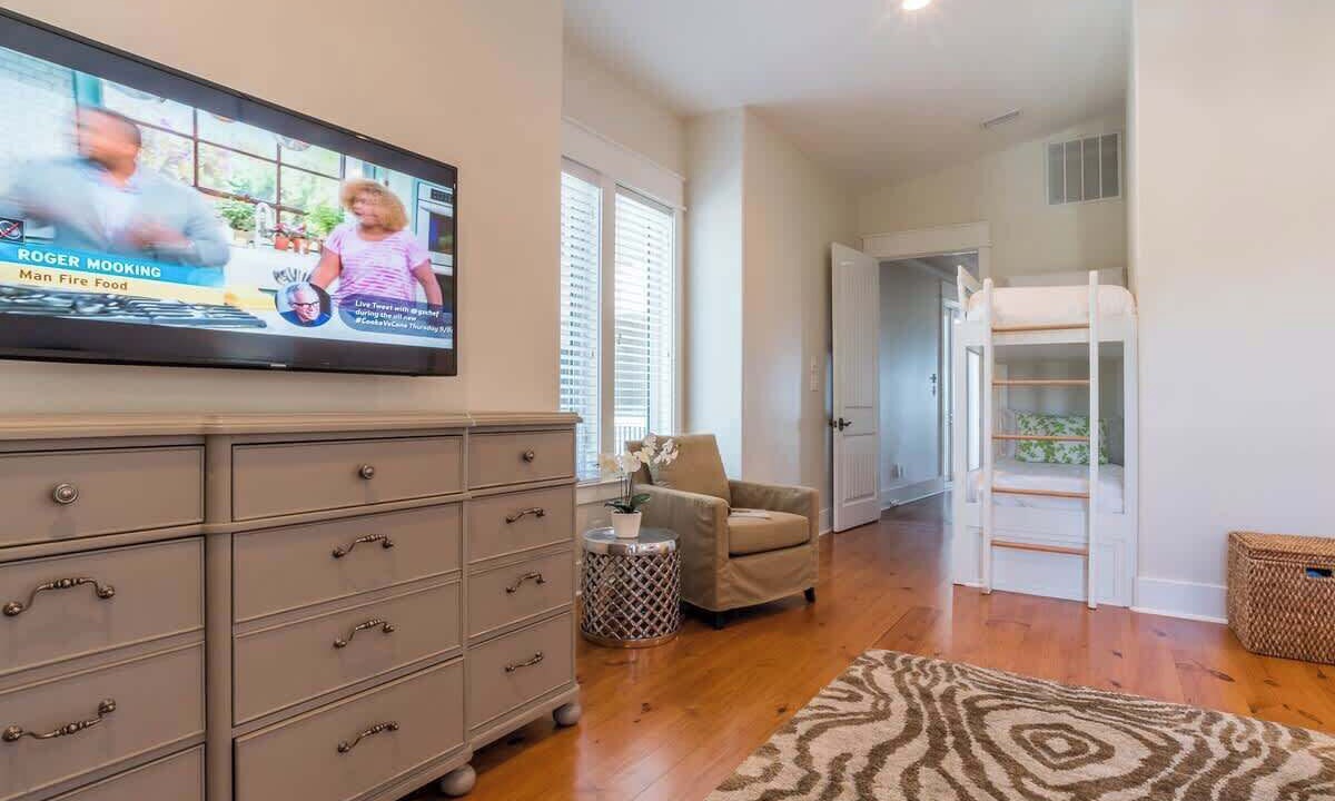 Photo of Bedroom in Seacrest