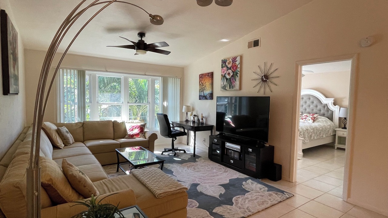 Photo of Livingroom in East Naples