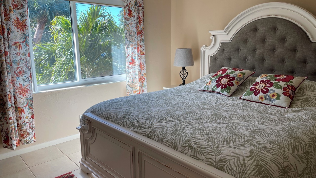 Photo of Bedroom in East Naples