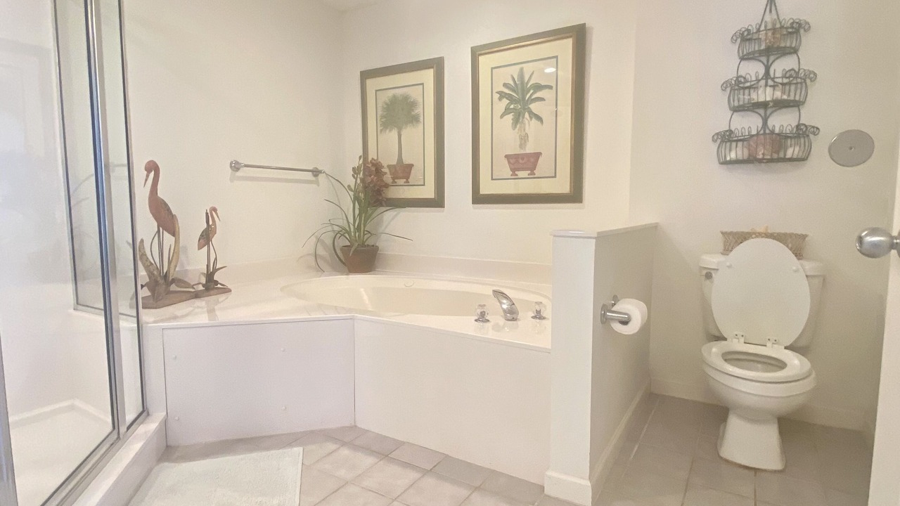 Photo of Bathroom in Navarre Beach