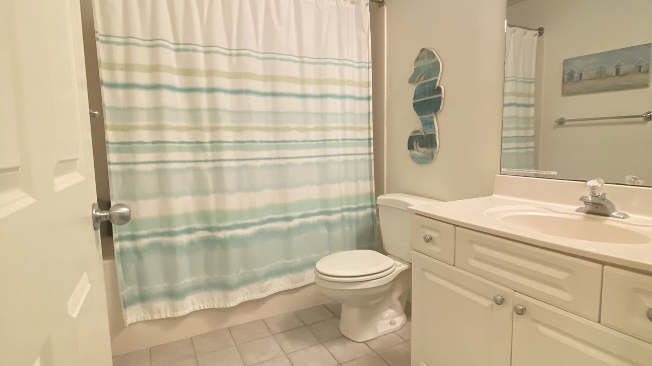 Photo of Bathroom in Navarre Beach