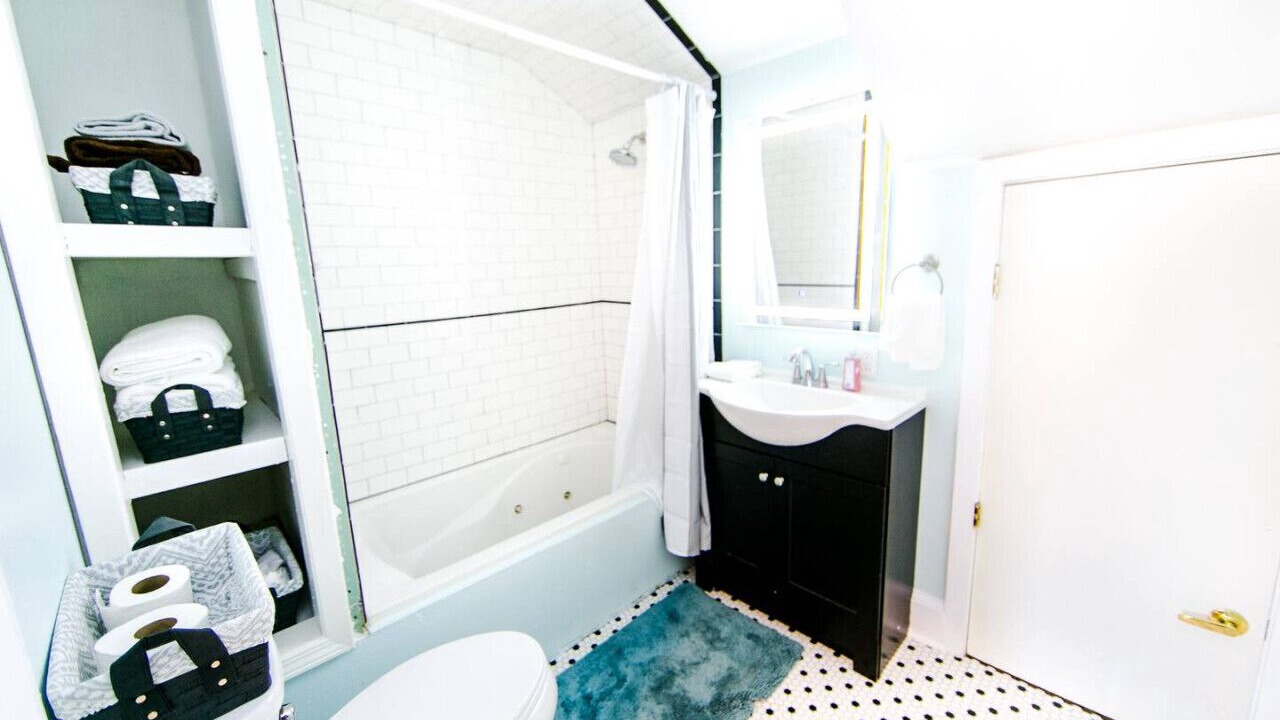 Photo of Bathroom in Treme