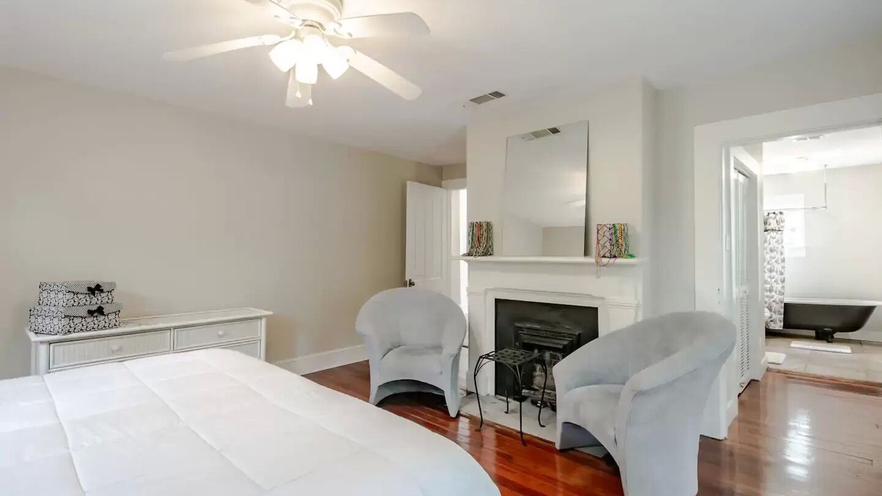 Photo of Bedroom in Central Business District