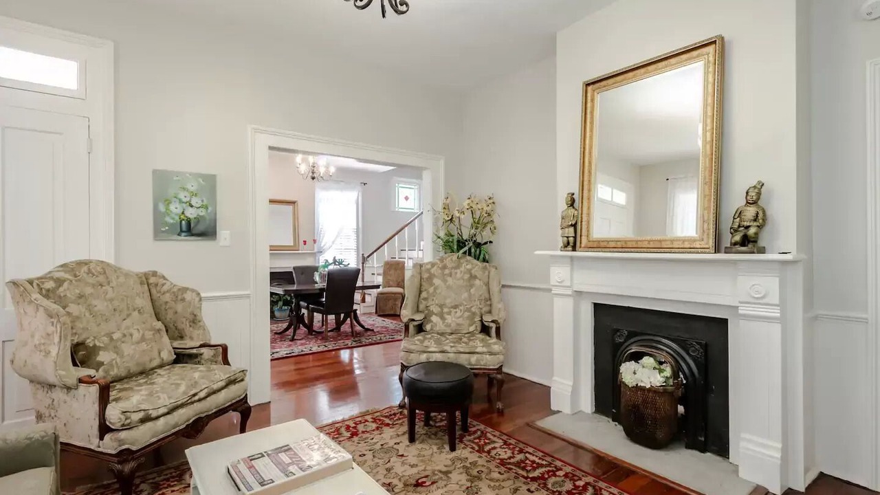 Photo of Livingroom in Central Business District