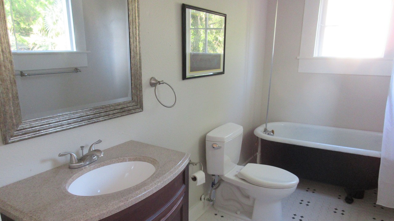 Photo of Bathroom in Central Business District