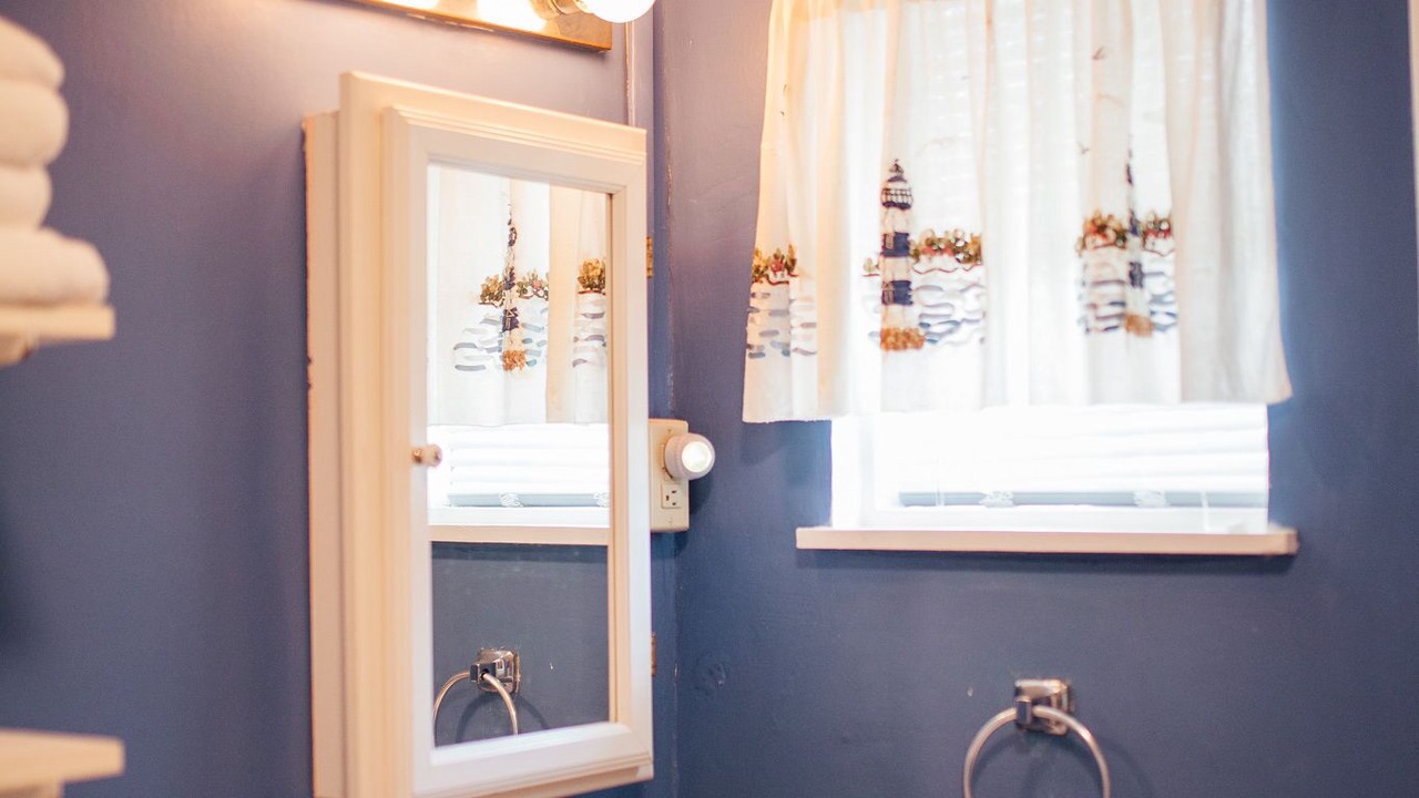 Photo of Bathroom in Laguna Beach