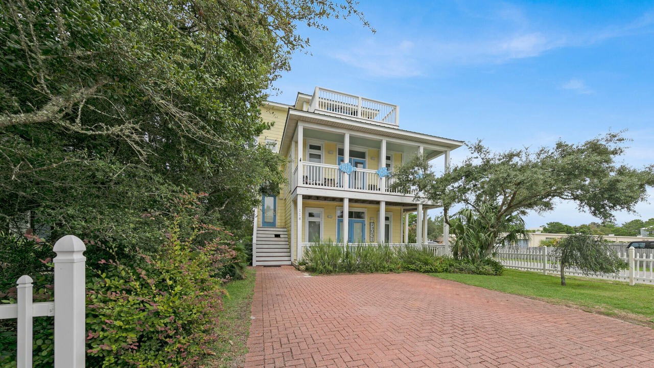 Photo of Outdoor in Village of Sugar Beach