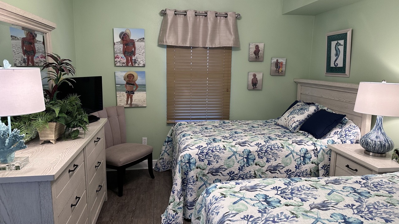 Photo of Bedroom in Miramar Beach