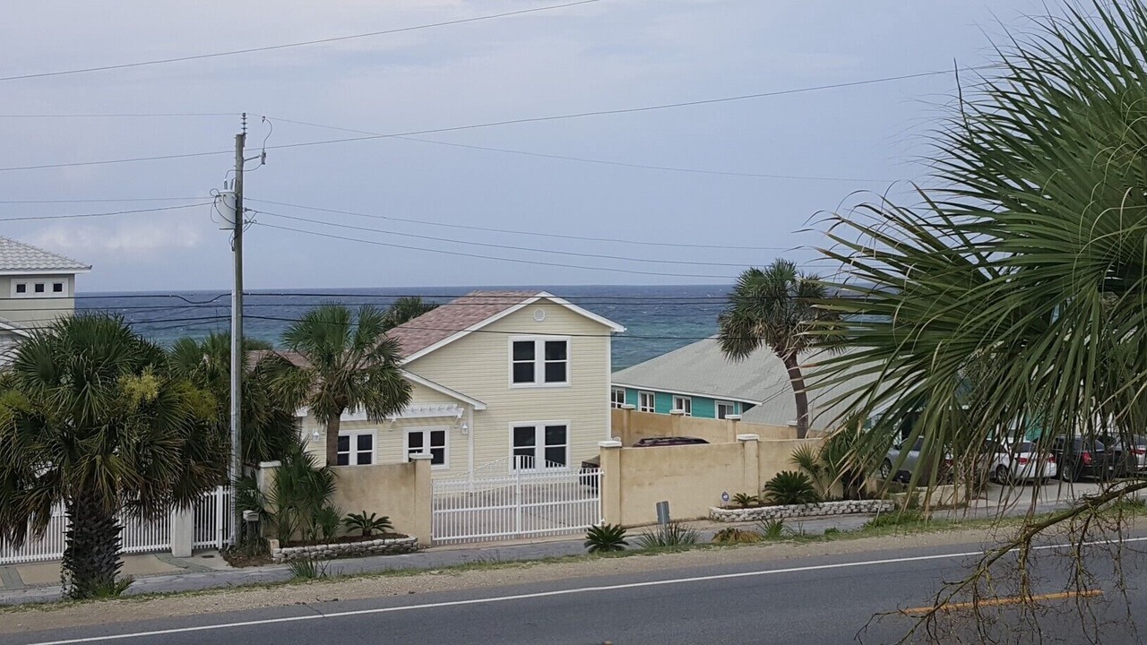Photo of Others in Bahama Beach