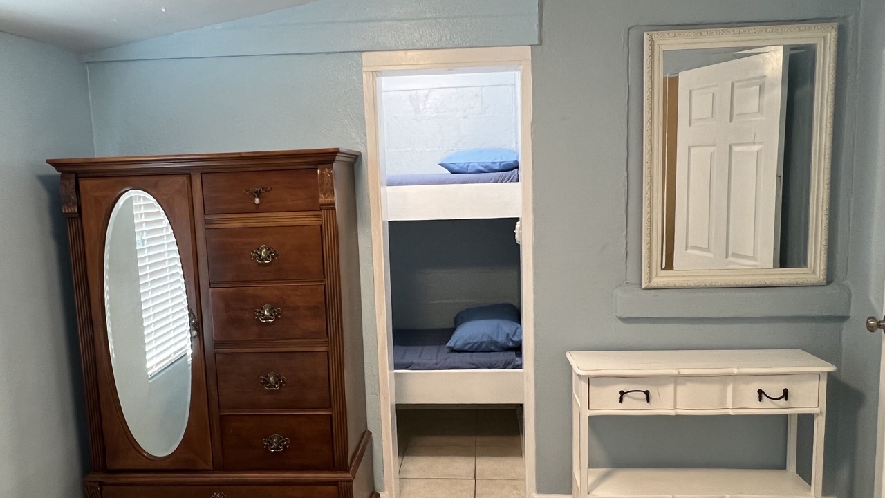 Photo of Bedroom in Laguna Beach Estates