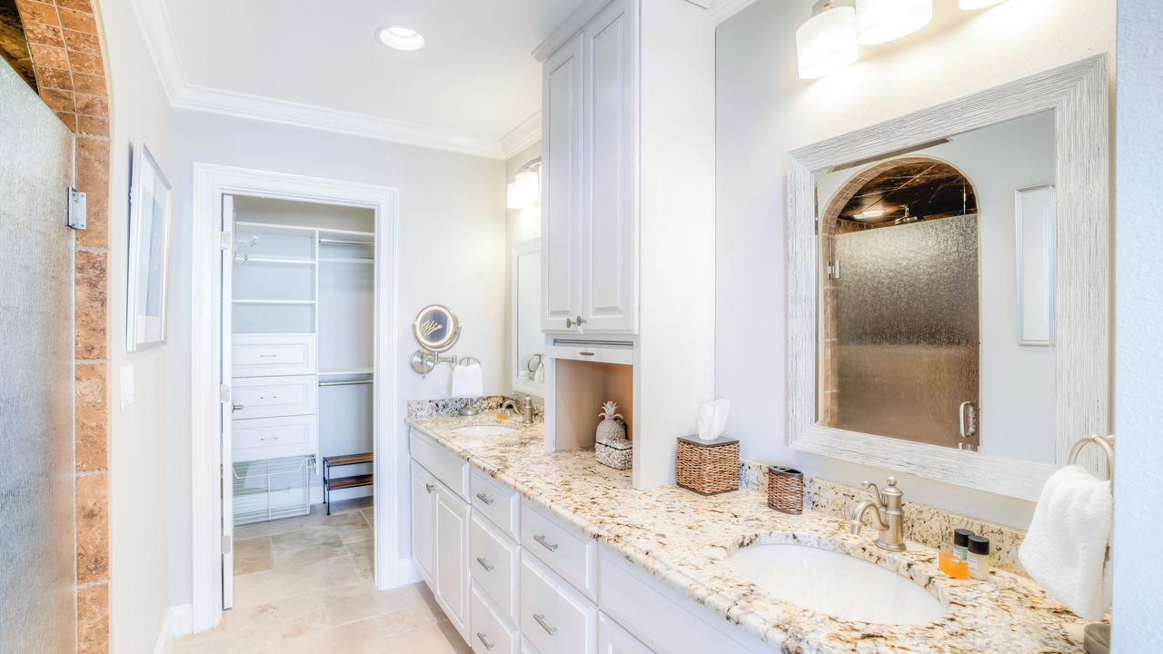 Photo of Bathroom in Rosemary Beach