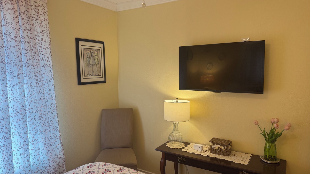 Photo of Bedroom in League City