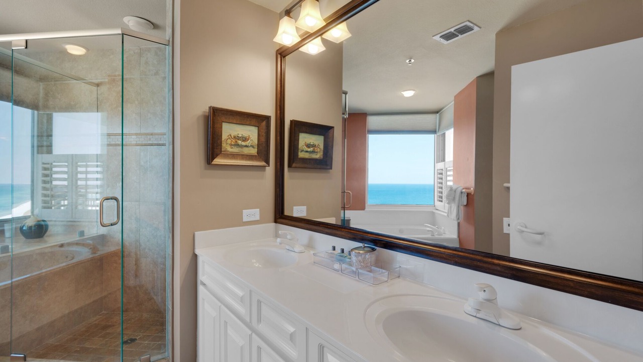 Photo of Bathroom in Navarre Beach