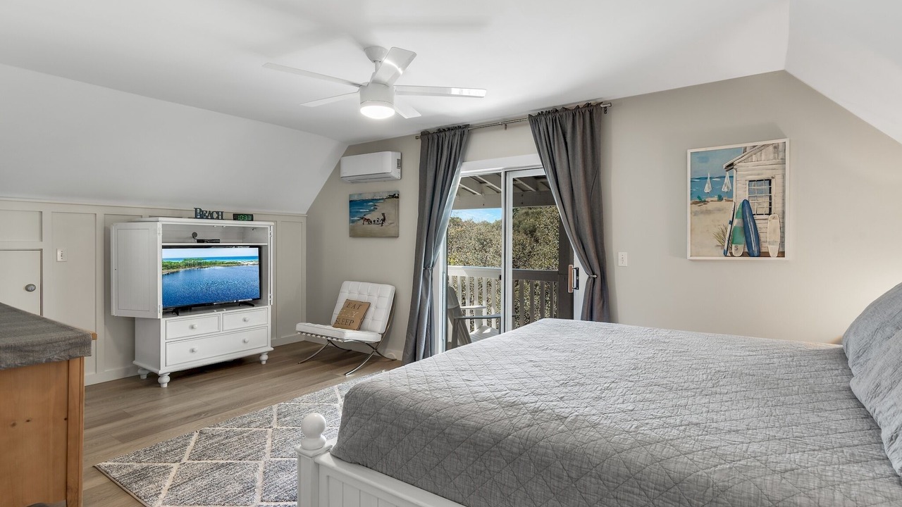 Photo of Bedroom in Dune Allen Beach