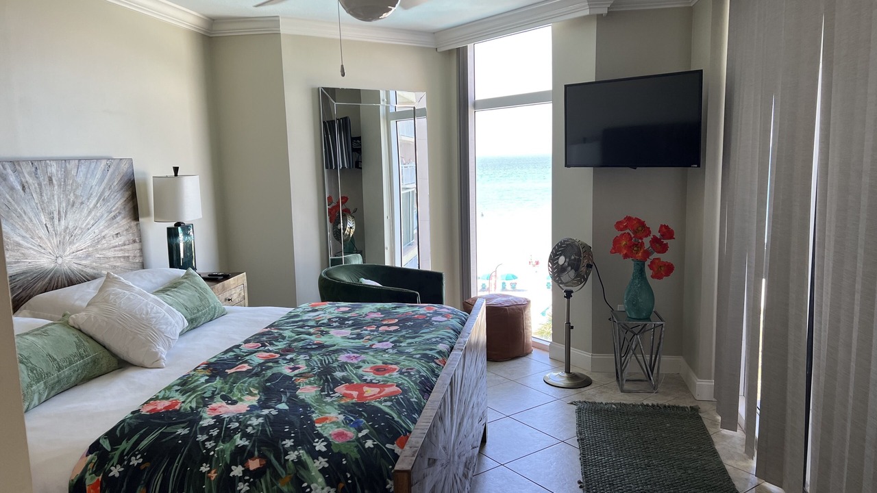 Photo of Bedroom in Destin