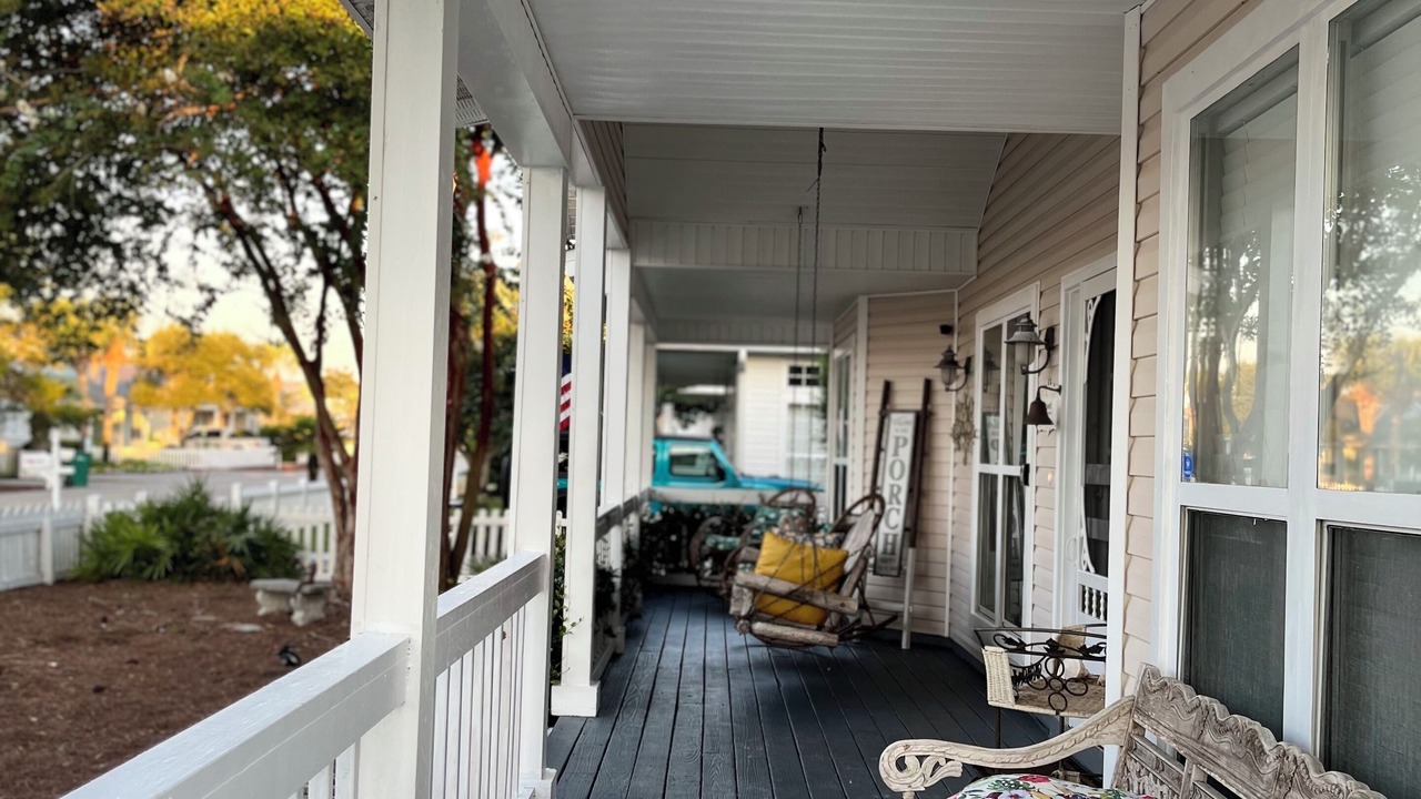 Photo of Patio Balcony in Clipper Cove