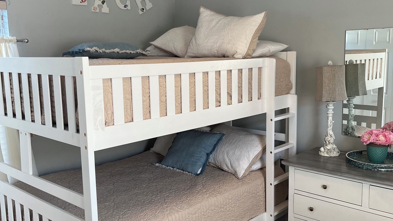 Photo of Bedroom in Clipper Cove
