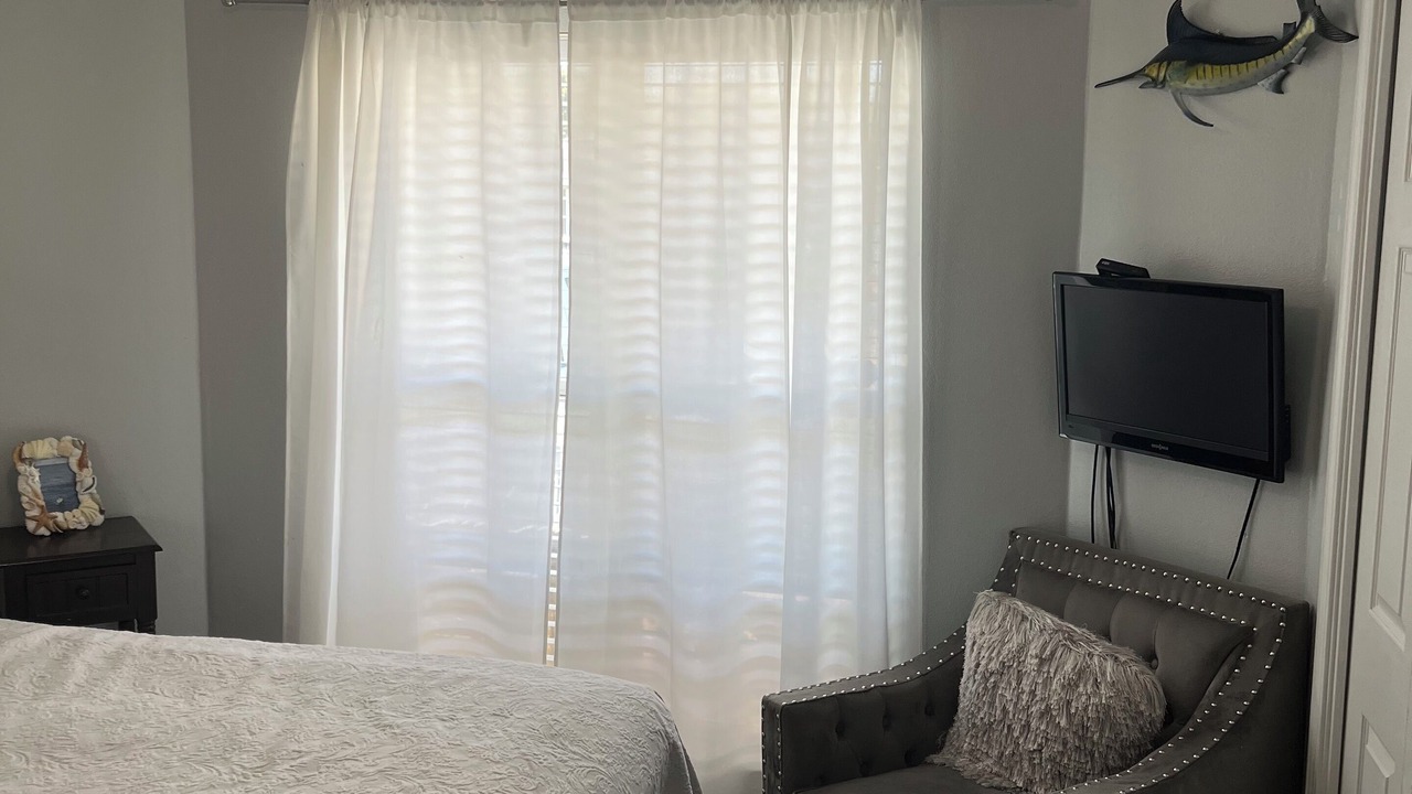 Photo of Bedroom in Clipper Cove