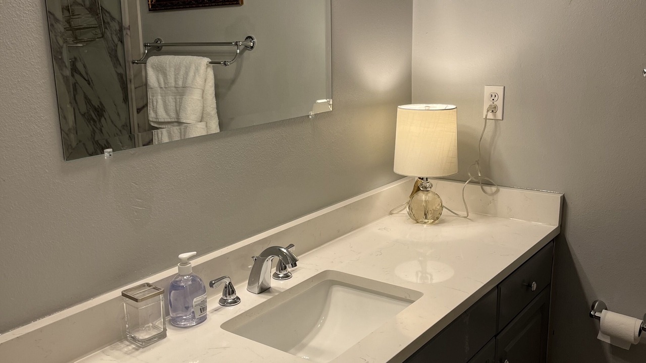 Photo of Bathroom in Clipper Cove