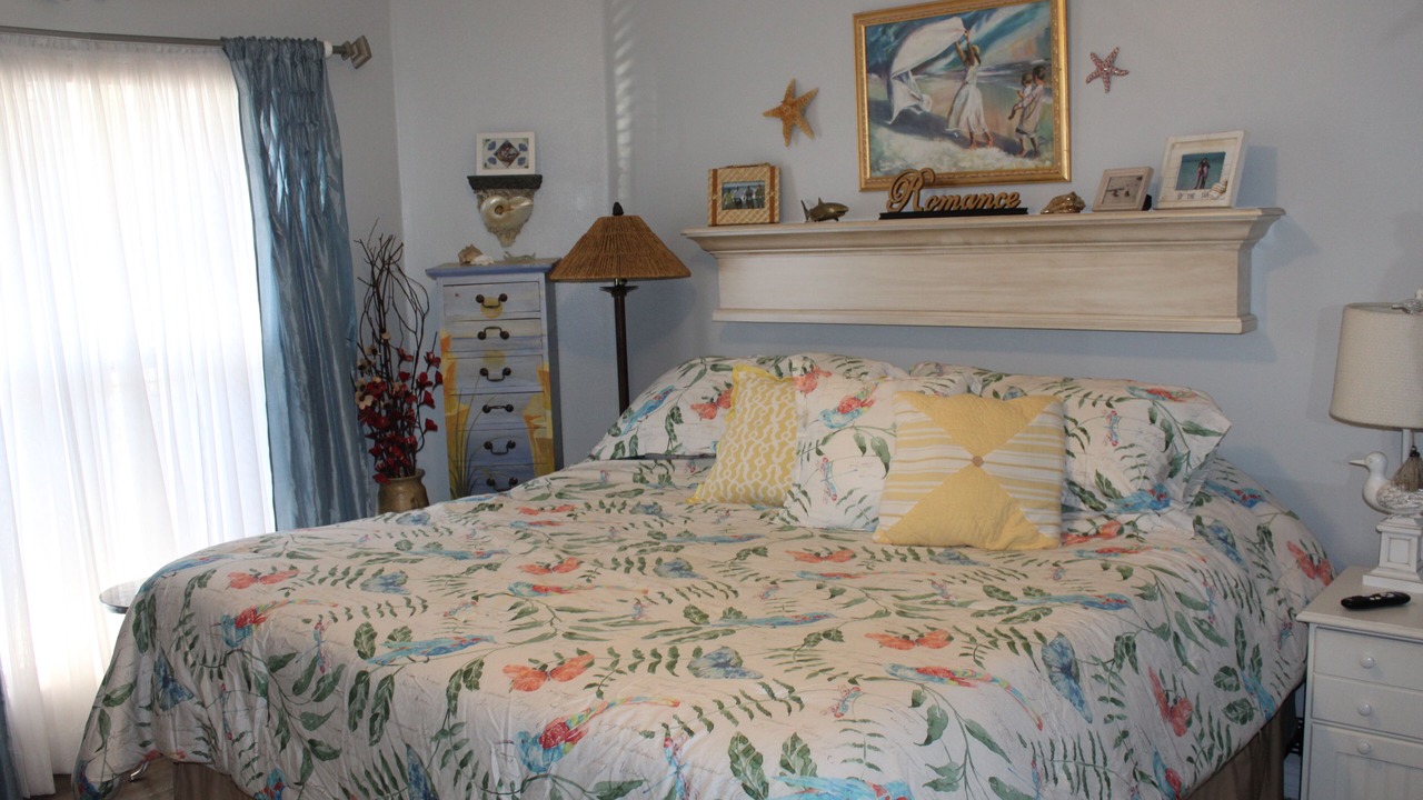 Photo of Bedroom in Clipper Cove