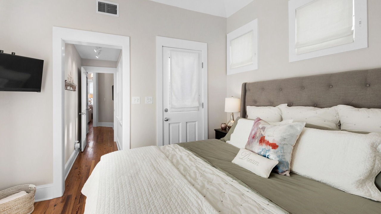 Photo of Bedroom in Sunnyside