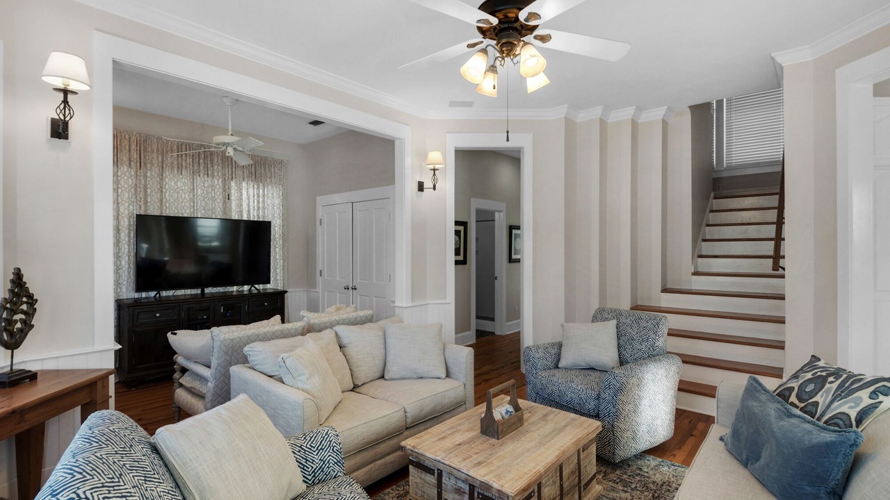 Photo of Livingroom in Sunnyside