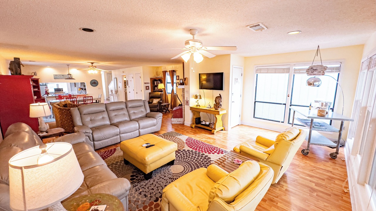 Photo of Livingroom in Cape San Blas