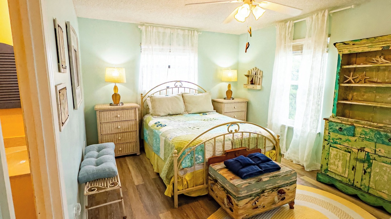 Photo of Bedroom in Cape San Blas