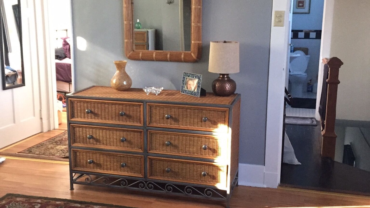 Photo of Bedroom in Algiers Point