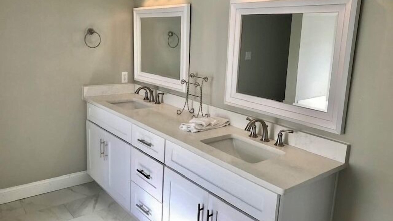 Photo of Bathroom in Dune Allen Beach